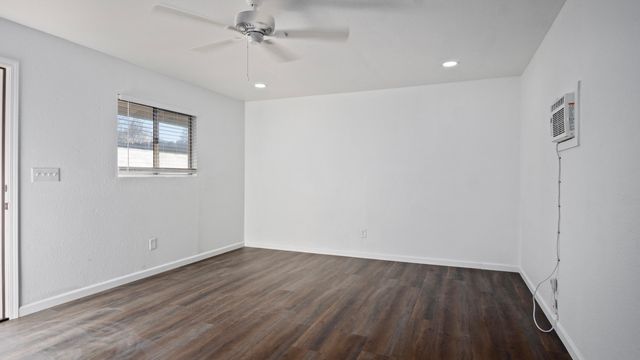 1350 N Lindale Place, Porterville, CA 93257