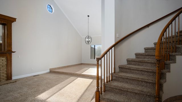 1350 N Lindale Place, Porterville, CA 93257