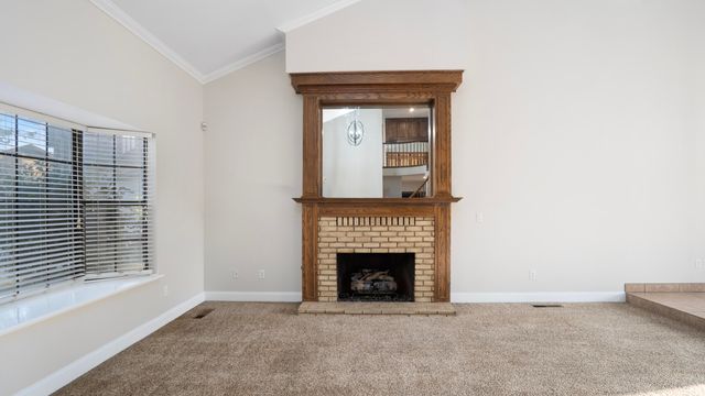 1350 N Lindale Place, Porterville, CA 93257