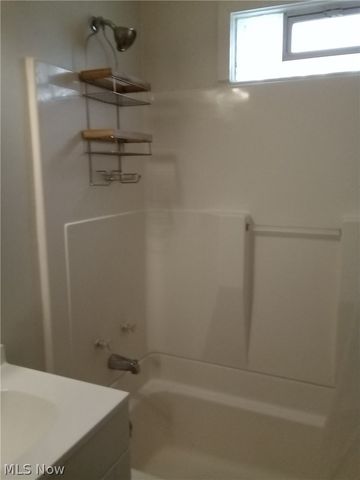 21771 Ball Avenue, Euclid, OH 44123