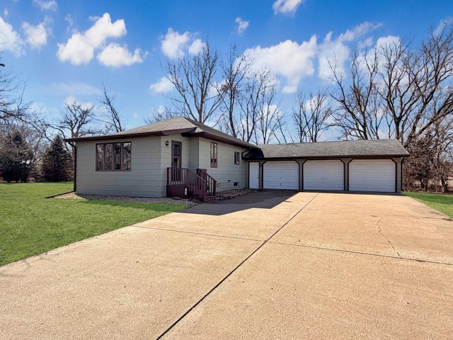 741 Main Street, Tracy, MN 56175