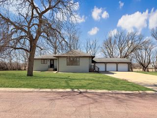 741 Main Street, Tracy, MN 56175