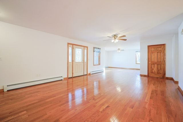 1380 North Brookfield Rd, Oakham, MA 01068