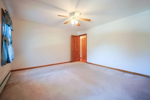 1380 North Brookfield Rd, Oakham, MA 01068