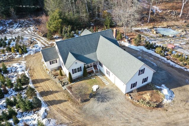 1380 North Brookfield Rd, Oakham, MA 01068