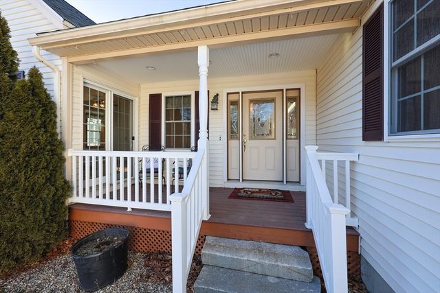 1380 North Brookfield Rd, Oakham, MA 01068