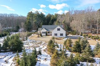 1380 North Brookfield Rd, Oakham, MA 01068