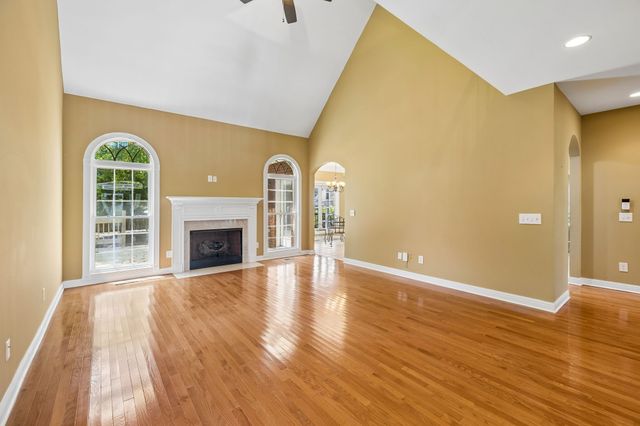 2006 Alycia Way, Pleasant View, TN 37146