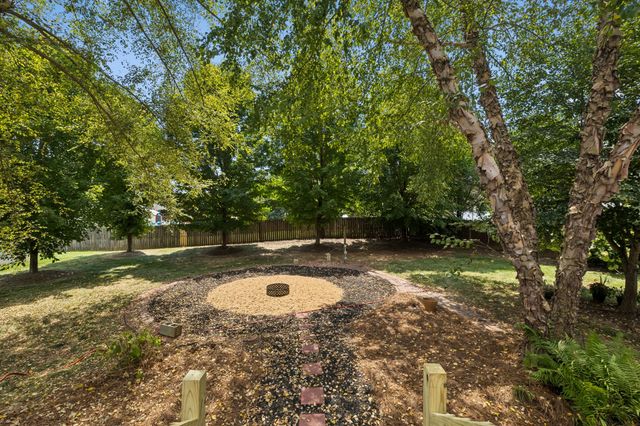 2006 Alycia Way, Pleasant View, TN 37146