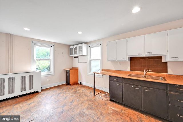 1006 WALNUT ST, Lebanon, PA 17042
