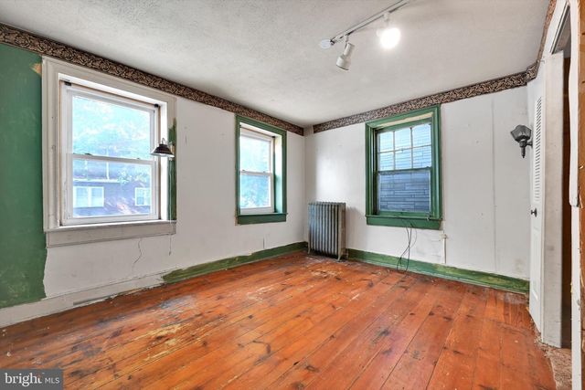 1006 WALNUT ST, Lebanon, PA 17042