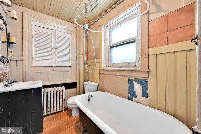 1006 WALNUT ST, Lebanon, PA 17042