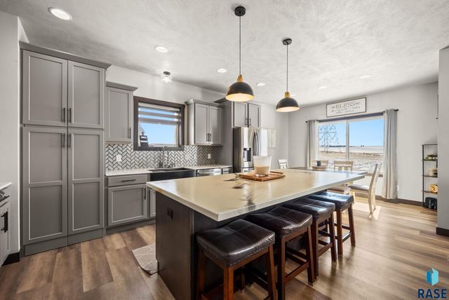 1625 W River Bend St Street, Brandon, SD 57005