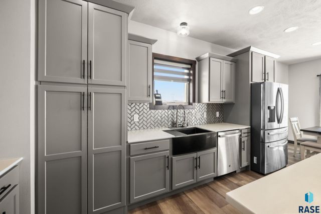 1625 W River Bend St Street, Brandon, SD 57005