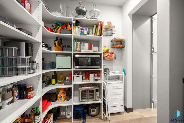 1625 W River Bend St Street, Brandon, SD 57005