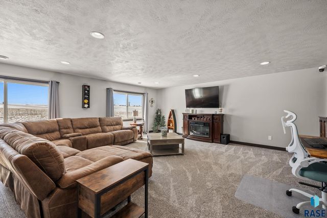 1625 W River Bend St Street, Brandon, SD 57005