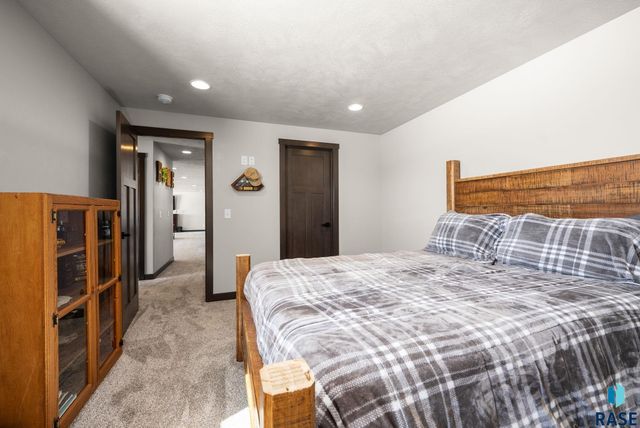 1625 W River Bend St Street, Brandon, SD 57005