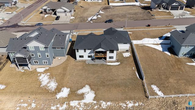 1625 W River Bend St Street, Brandon, SD 57005