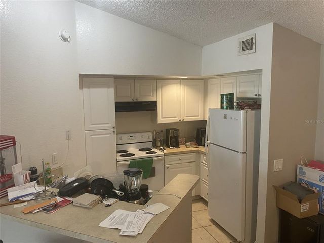 4540 COMMANDER DRIVE 2232, Orlando, FL 32822