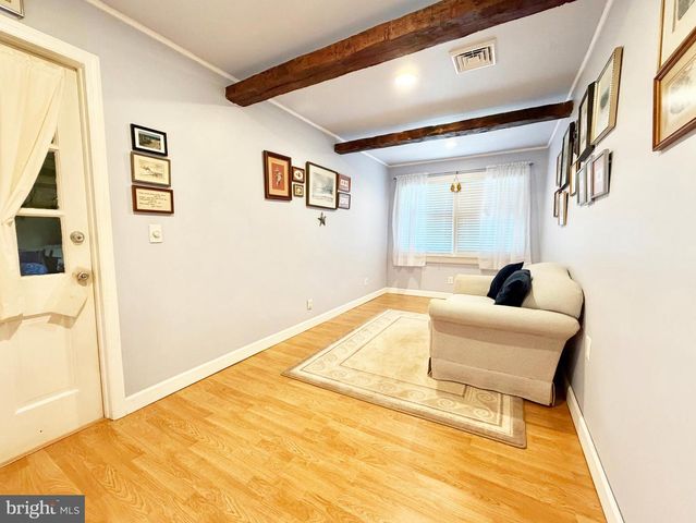 5 HOLMES RD, Cranbury, NJ 08512