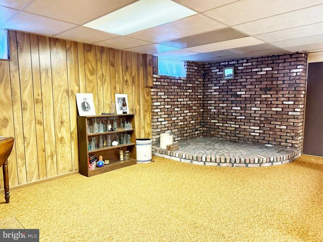 5 HOLMES RD, Cranbury, NJ 08512