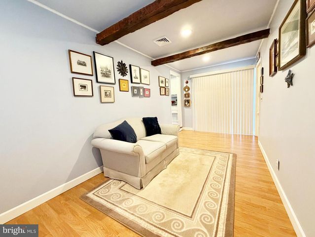 5 HOLMES RD, Cranbury, NJ 08512