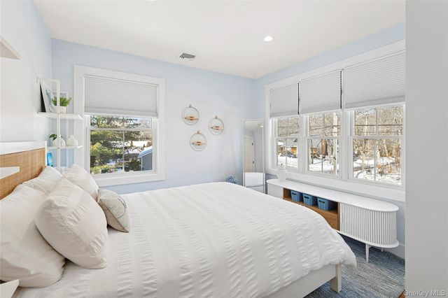 55 Squires Avenue, East Quogue, NY 11942