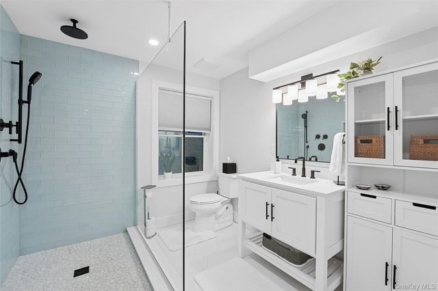 55 Squires Avenue, East Quogue, NY 11942