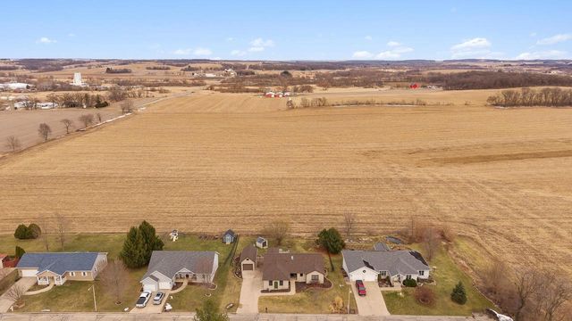 514 Montesian Court, Monticello, WI 53570