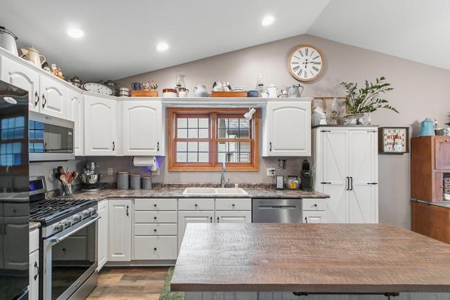 514 Montesian Court, Monticello, WI 53570