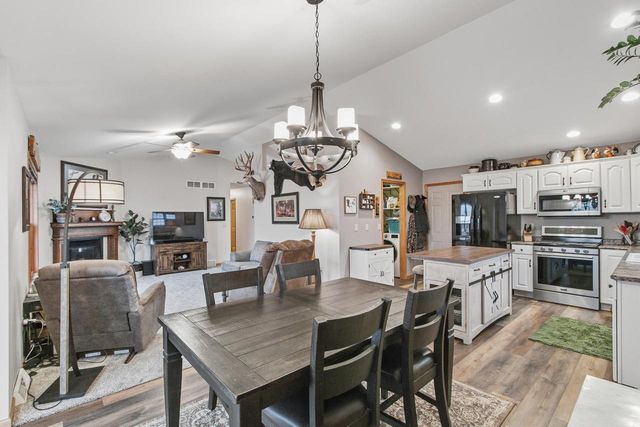 514 Montesian Court, Monticello, WI 53570