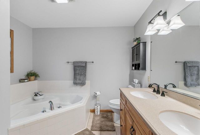 514 Montesian Court, Monticello, WI 53570