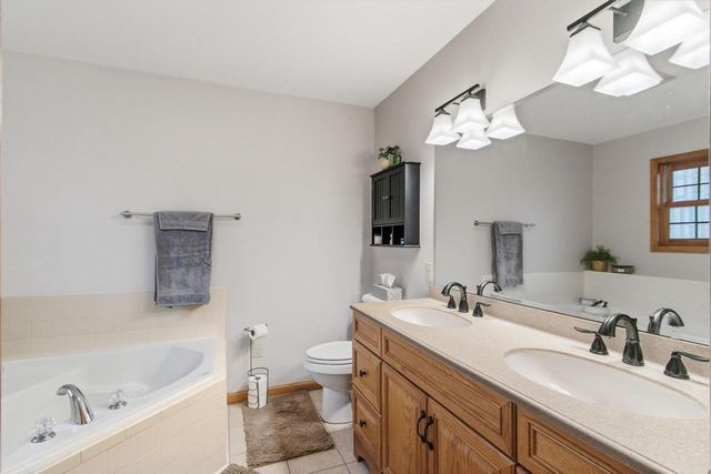 514 Montesian Court, Monticello, WI 53570