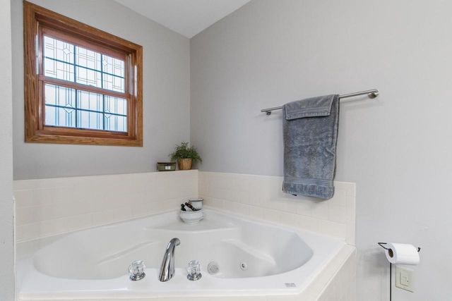 514 Montesian Court, Monticello, WI 53570