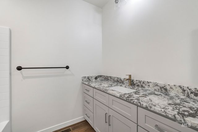 2003 Regan St, Jerome, ID 83338