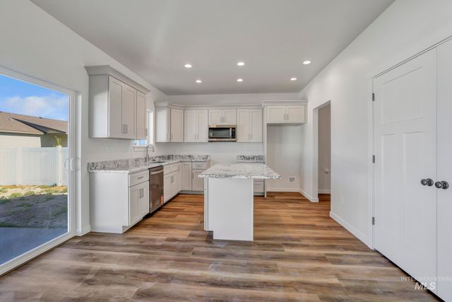 2003 Regan St, Jerome, ID 83338