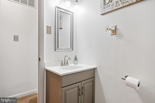 238 SYRACUSE AVE, Wenonah, NJ 08090