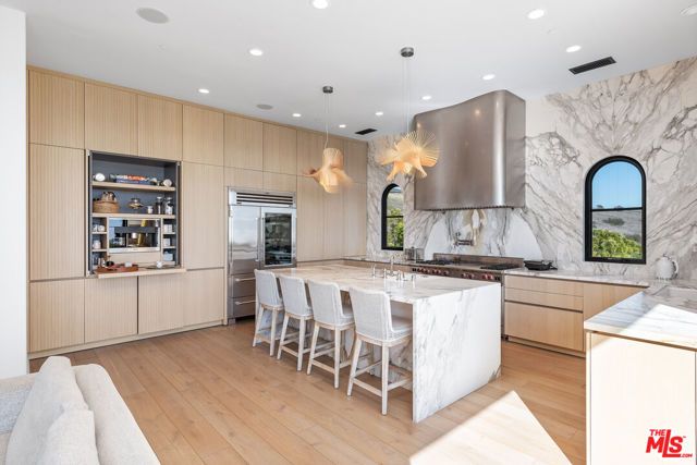 6201 Murphy Way, Malibu, CA 90265