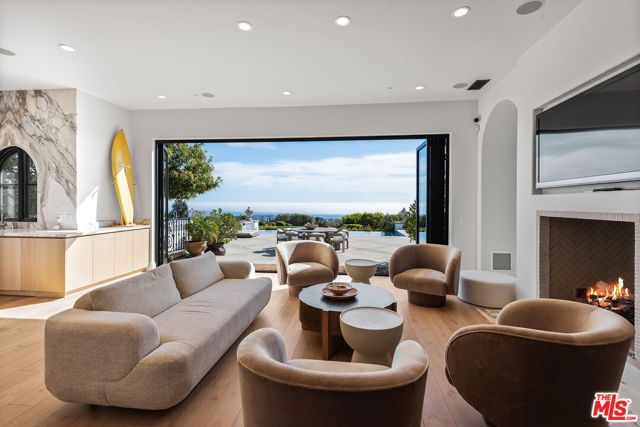 6201 Murphy Way, Malibu, CA 90265