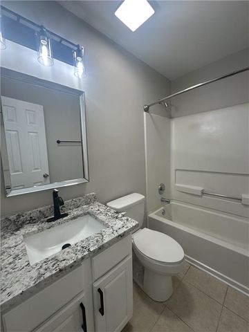 1975 Hallow Trace Way, Norcross, GA 30071