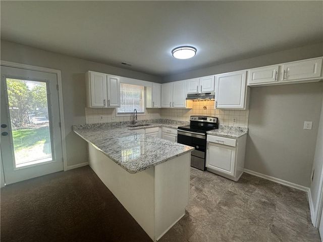 1975 Hallow Trace Way, Norcross, GA 30071