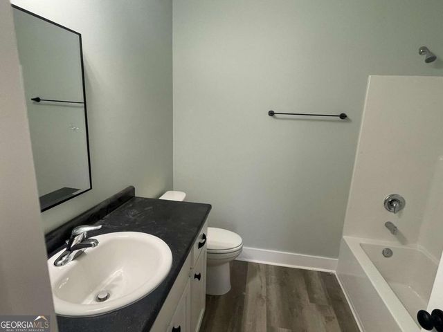 307 Mclean Street, Claxton, GA 30417