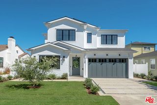 8136 Stewart Avenue, Los Angeles, CA 90045