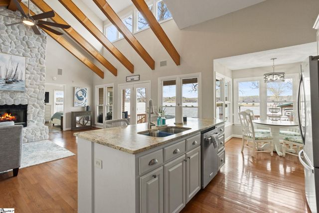 351 Ridgewood Drive, Waterloo, SC 29384