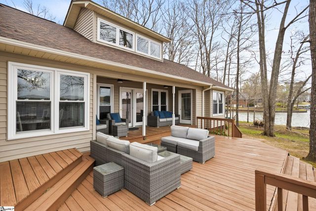 351 Ridgewood Drive, Waterloo, SC 29384