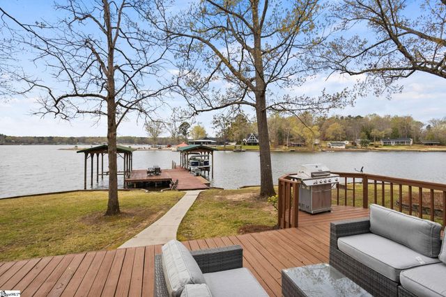 351 Ridgewood Drive, Waterloo, SC 29384