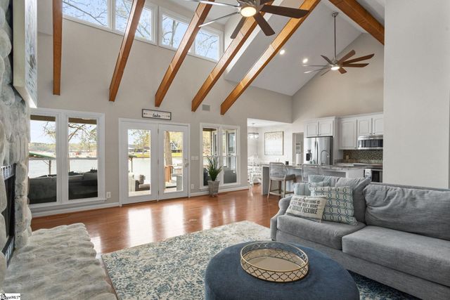 351 Ridgewood Drive, Waterloo, SC 29384