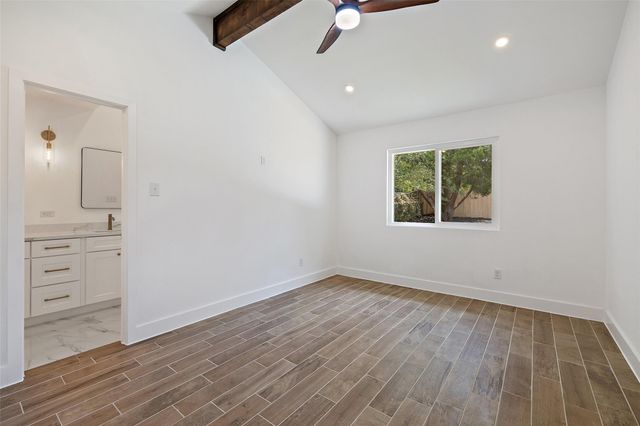 1111 Spearson LN, Austin, TX 78745