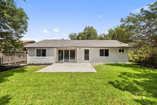 1111 Spearson LN, Austin, TX 78745