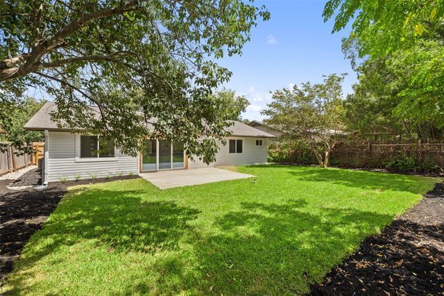 1111 Spearson LN, Austin, TX 78745